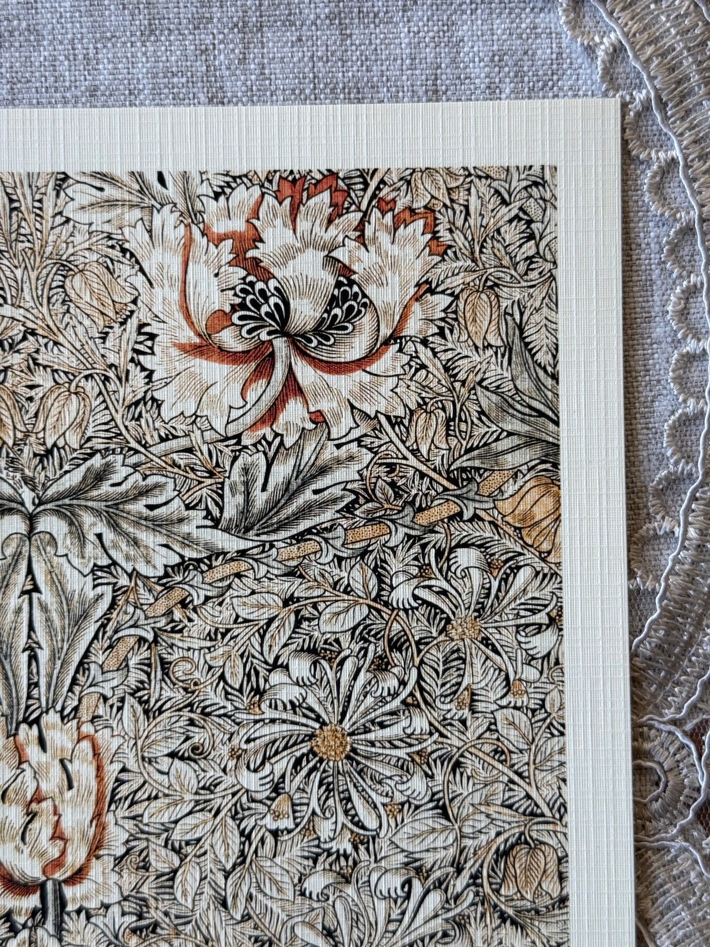 William Morris: Honeysuckle