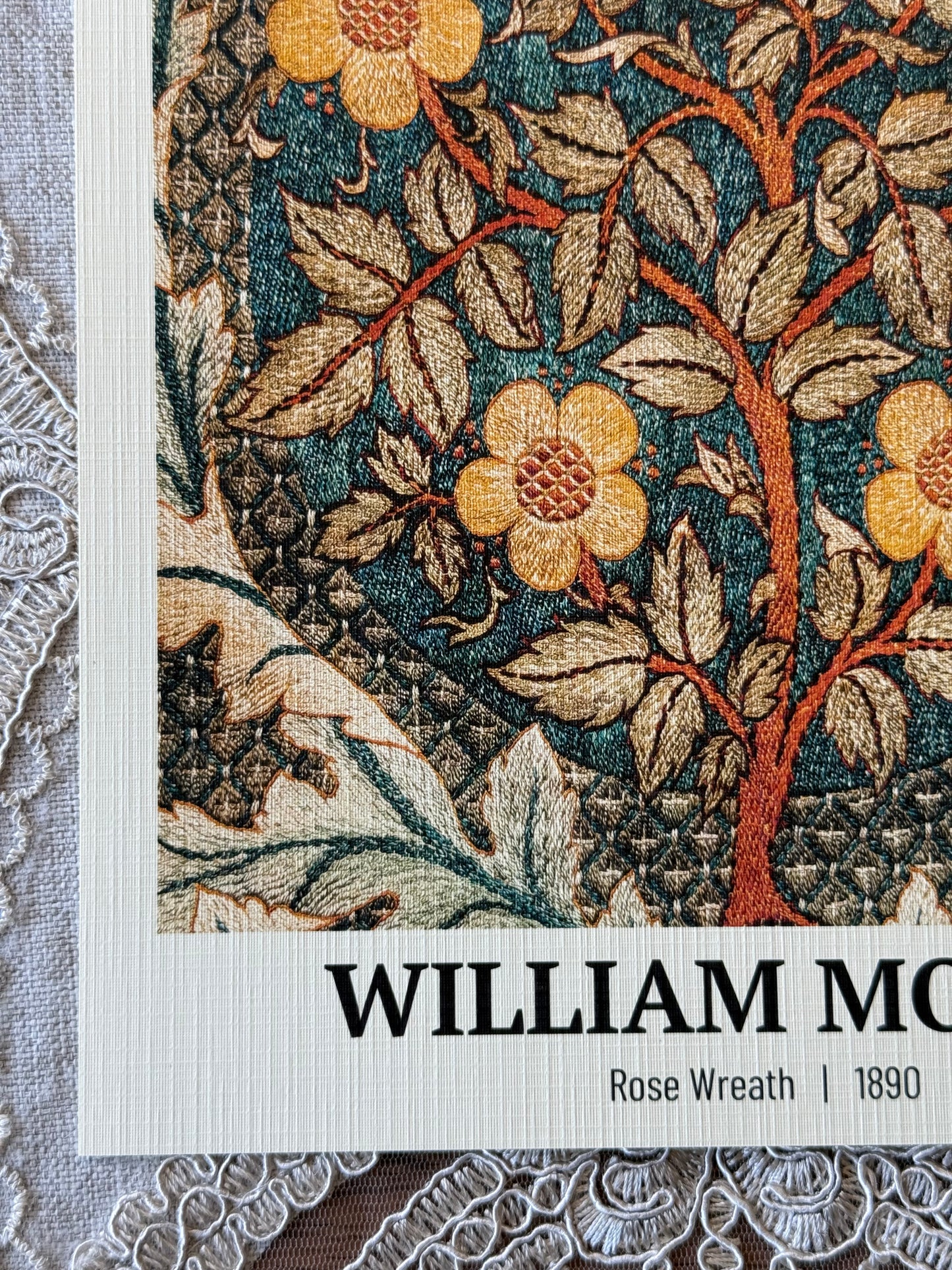 William Morris: Rose Wreath